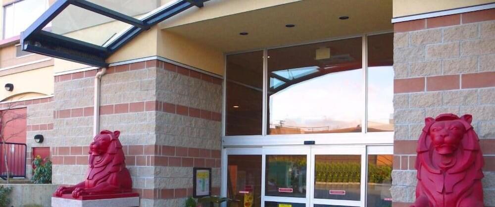 Foto del exterior de Hotel Red Lion Inn and Suites Victoria
