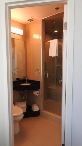 Foto del baño de Tower Hotel at Fallsview