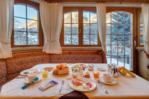 Dining – Hotel Alpenroyal