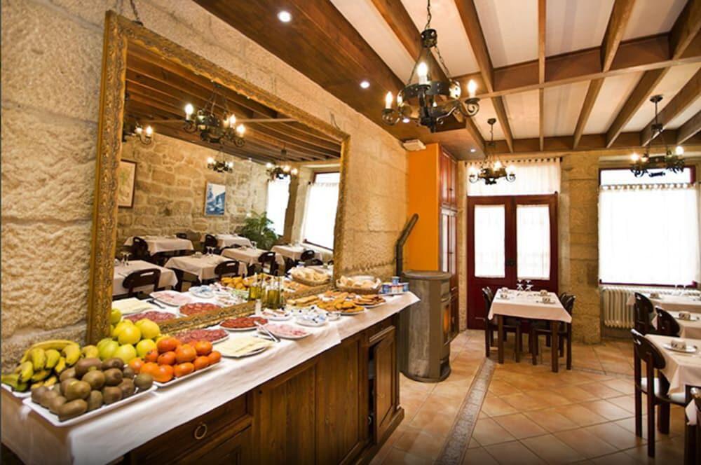 Foto de restauración de Hotel O Portelo Rural