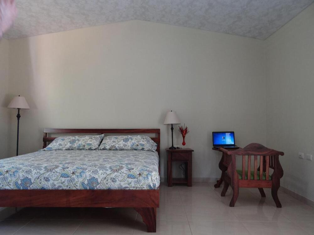 Room – B&amp;amp;B Garden Grecia