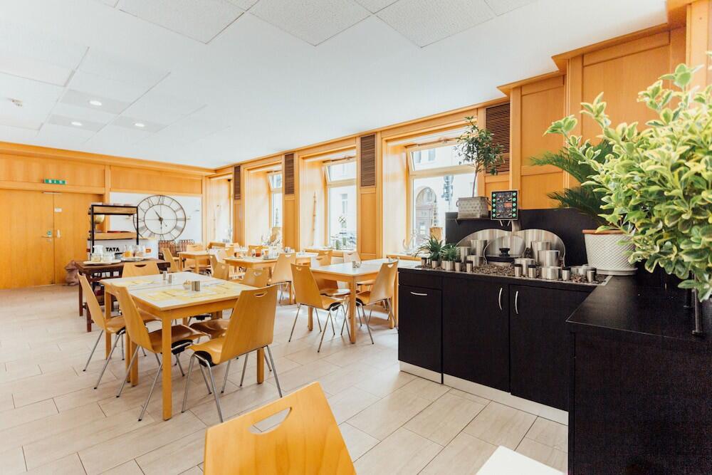 Foto de restauración de myNext - Sommerhotel Wieden