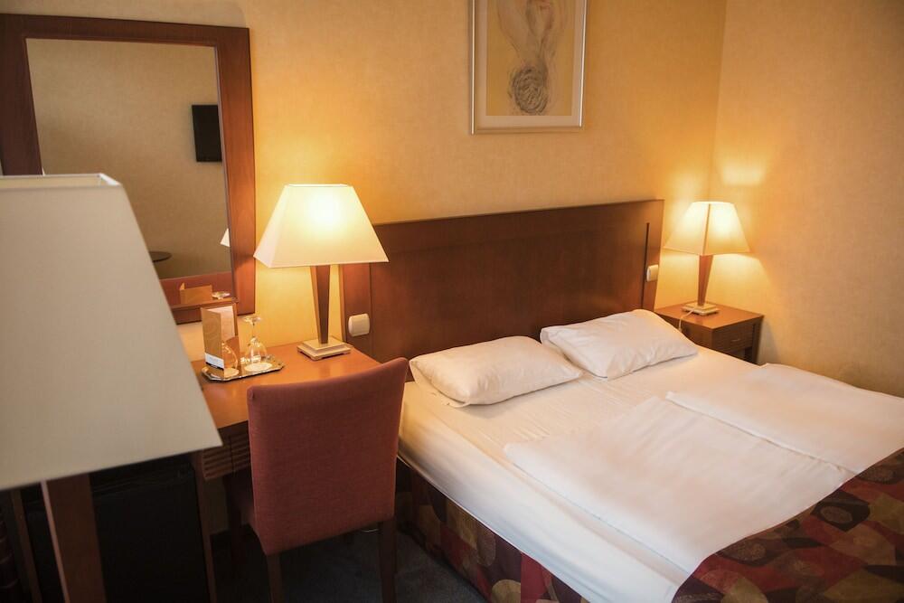 Foto de una habitación de Hotel Azúr