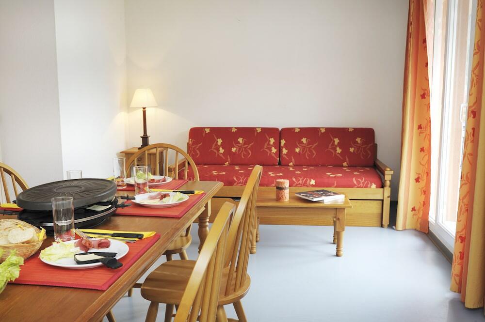 Foto de una habitación de Résidence Néméa Les Grands Ax