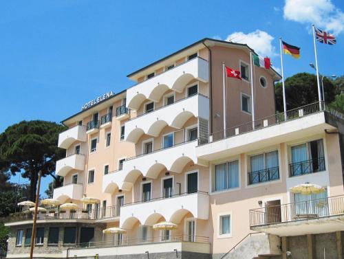 Foto del exterior de Hotel Elena