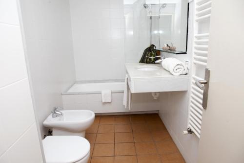 Foto del baño de Hotel Ubaldo