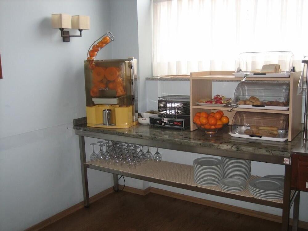 Foto de restauración de Hotel Santiago