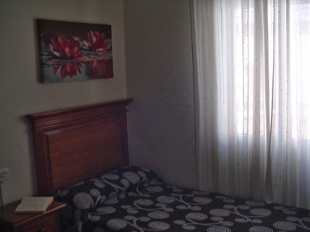 Room – Hostal Cabrera