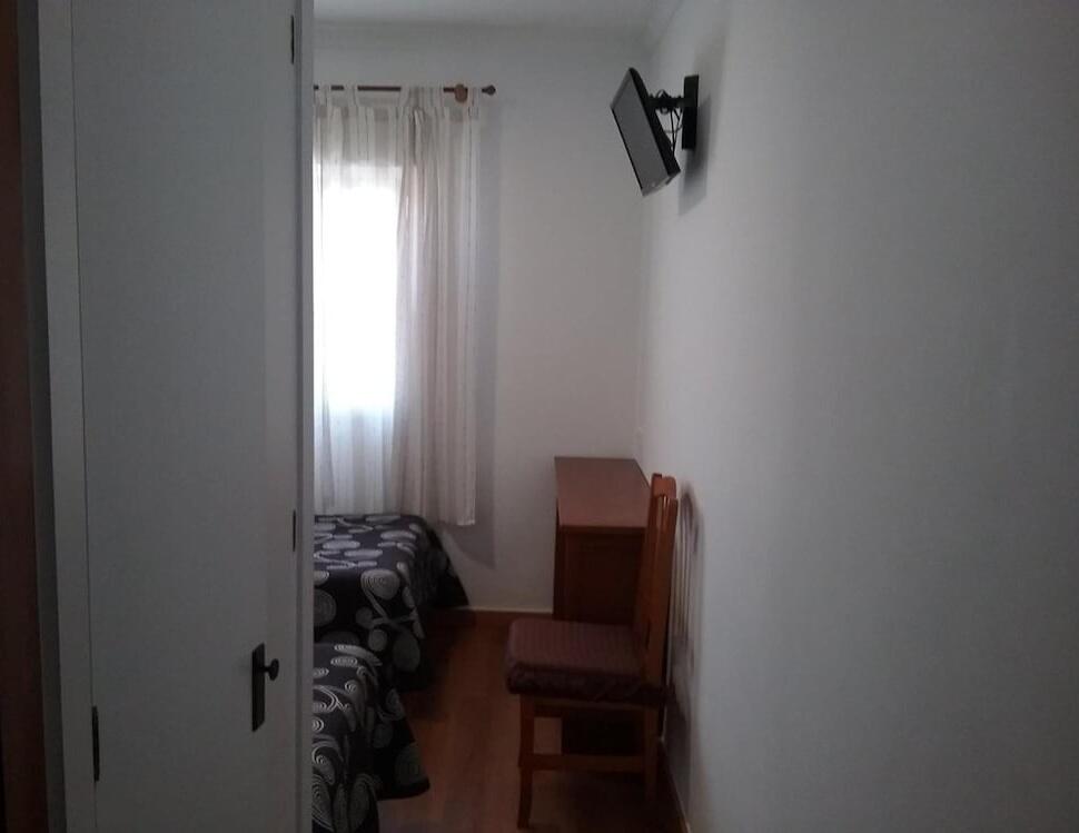 Room – Hostal Cabrera