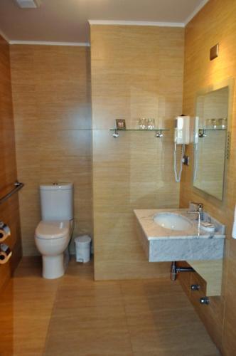 Foto del baño de Hotel Serena Suite
