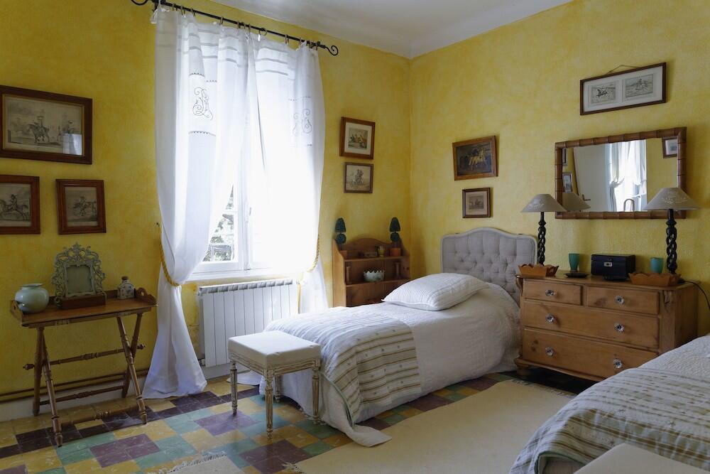 Foto de una habitación de Bed-and-Breakfast Le Domaine de Saint Veran