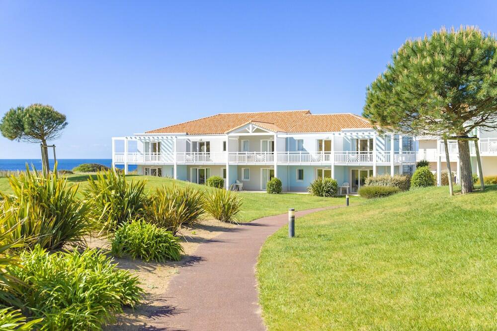 Foto del exterior de Aparthotel Lagrange Vacances L’Estran