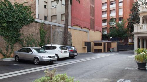 Foto del exterior de Hotel Residència Erasmus Gracia