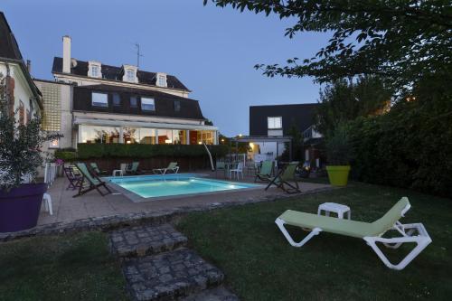 Foto de los servicios de Hôtel Les Tilleuls, Bourges