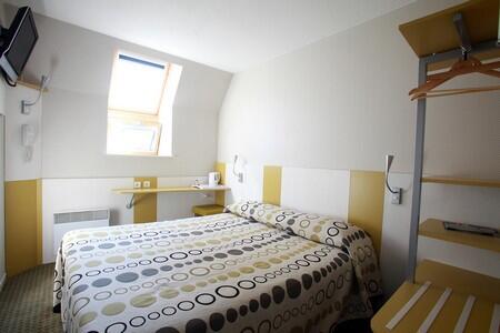 Foto general de Hôtel REVOTEL Nancy Centre Gare - &amp;quot;Plateaux repas disponibles uniquement sur réservation auprès de l&amp;#039;hôtel&amp;quot;
