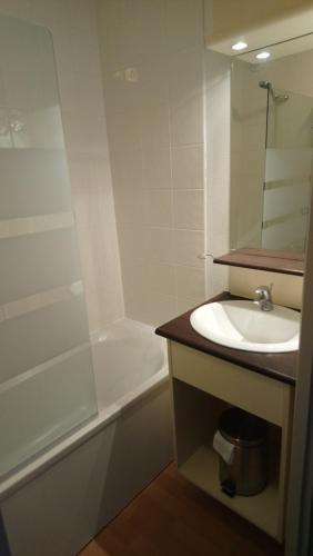 Foto del baño de Résidence Goélia Le Domaine de Castella