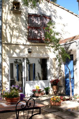 Foto general de Mas de Bellegou Bed and Breakfast