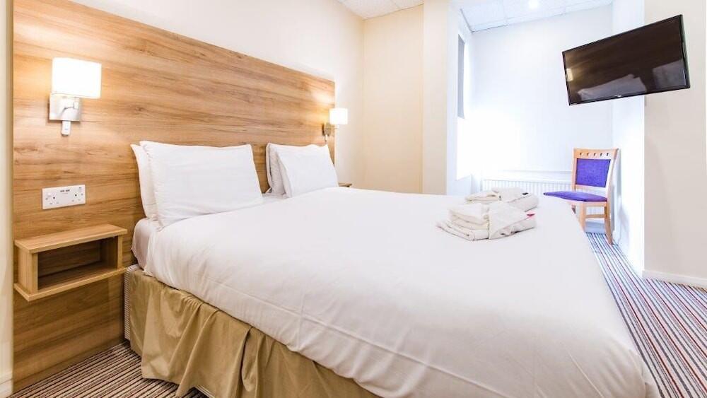 Foto de una habitación de Piccadilly Hotel