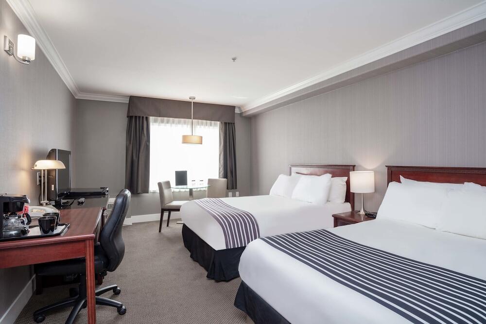 Foto de una habitación de Sandman Hotel Saskatoon