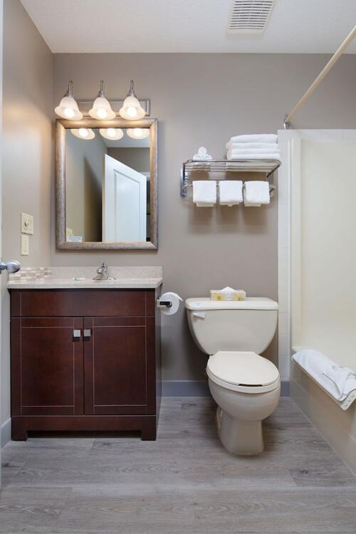 Foto del baño de Hotel Siesta Suites