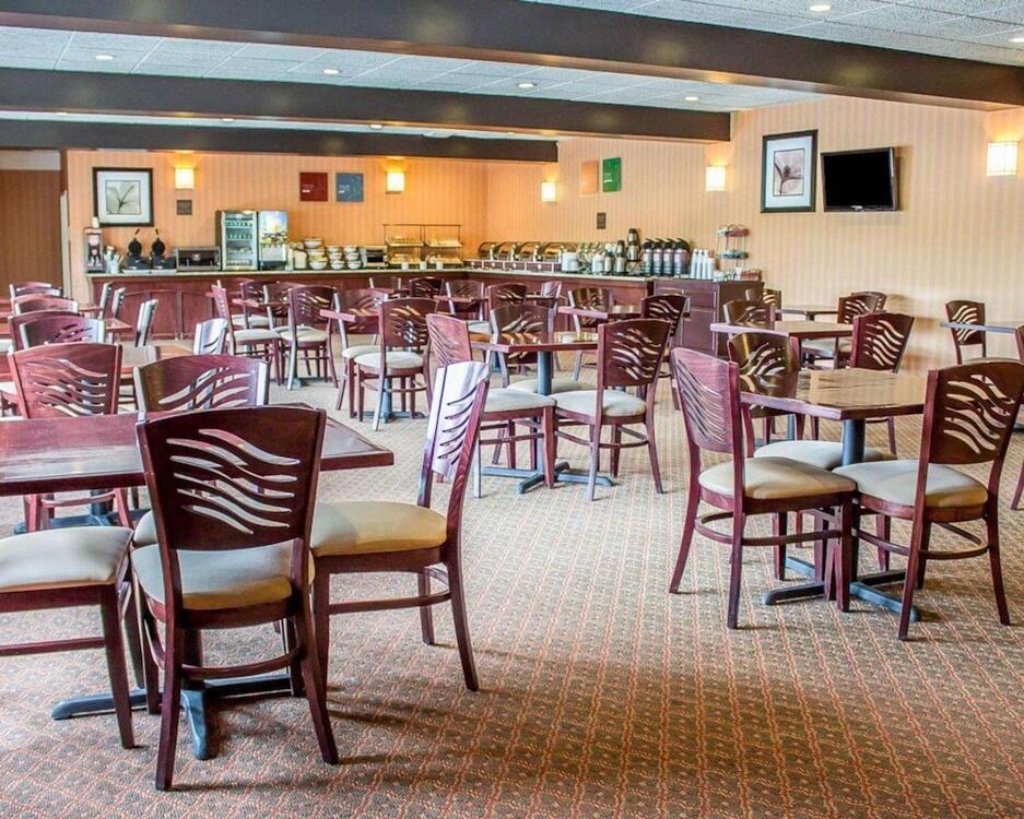 Foto de restauración de Hotel Norwood Inn &amp;amp; Suites Columbus