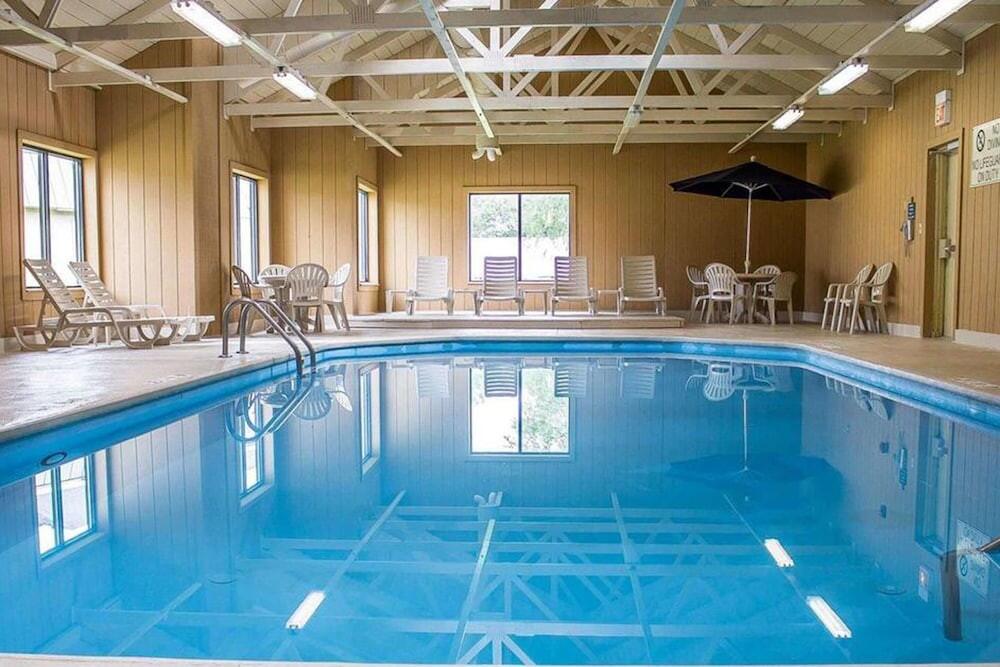 Foto de los servicios de Hotel Norwood Inn &amp;amp; Suites Columbus