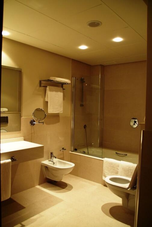Foto del baño de Hotel Marítimo Ris