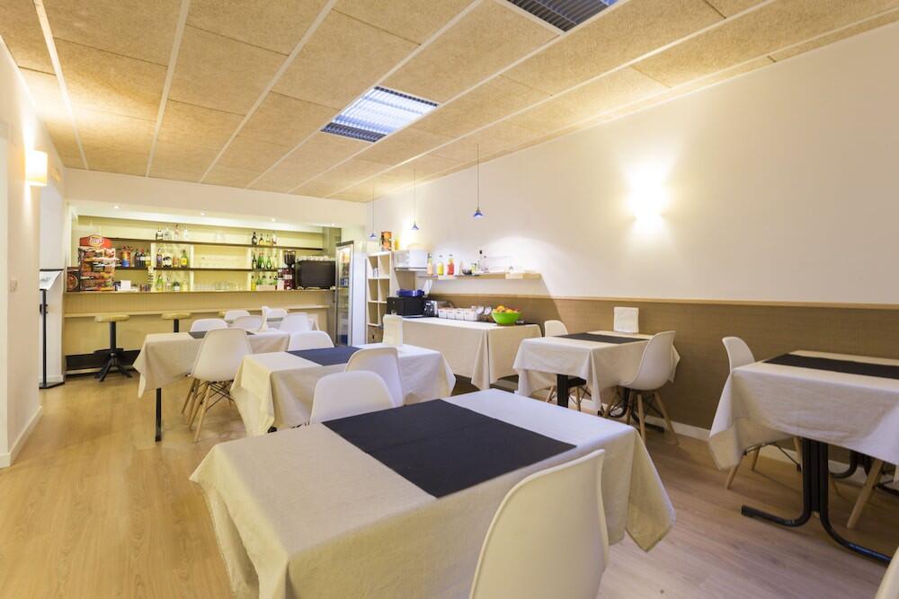 Foto de restauración de Hostal Bonany