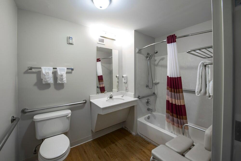 Foto general de Hotel Red Roof Inn &amp;amp; Suites Savannah Airport