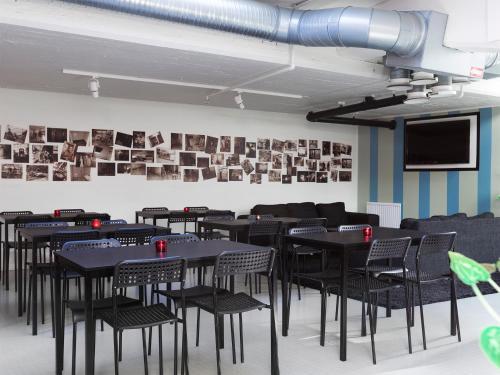 Foto de restauración de Stockholm Hostel
