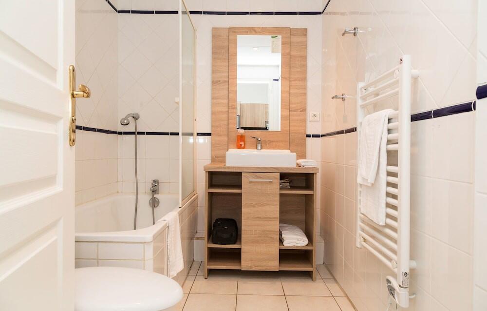 Foto del baño de Résidence Odalys Valentin plage