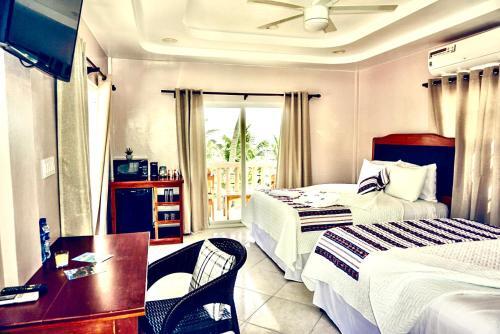 Foto de una habitación de Hotel La Isla Resort