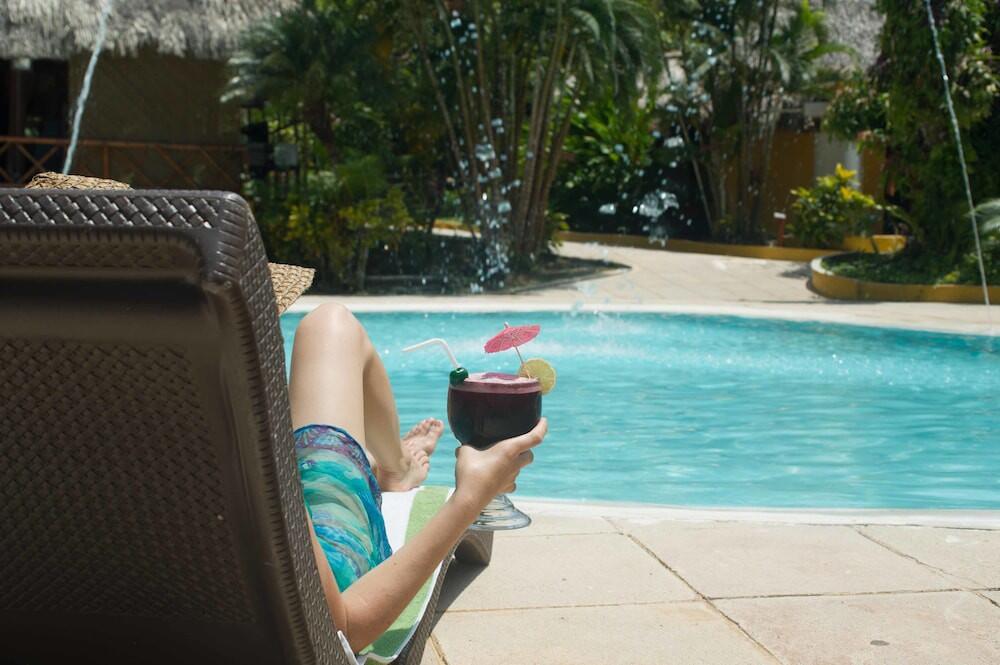 Foto de los servicios de Banana Palms Hotel