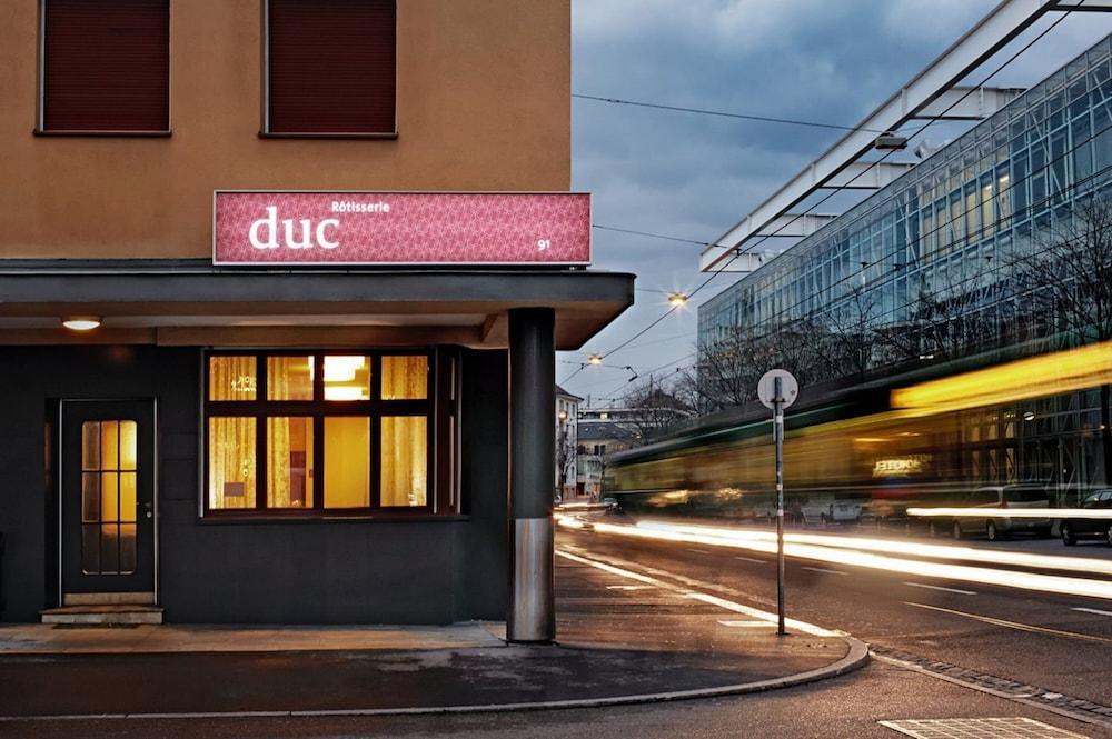 Foto del exterior de Hotel du Commerce
