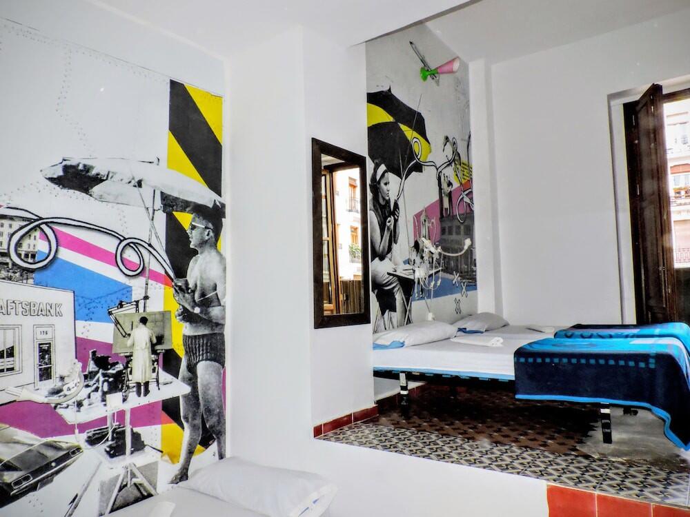 Foto de una habitación de Home Youth Hostel by Feetup Hostels