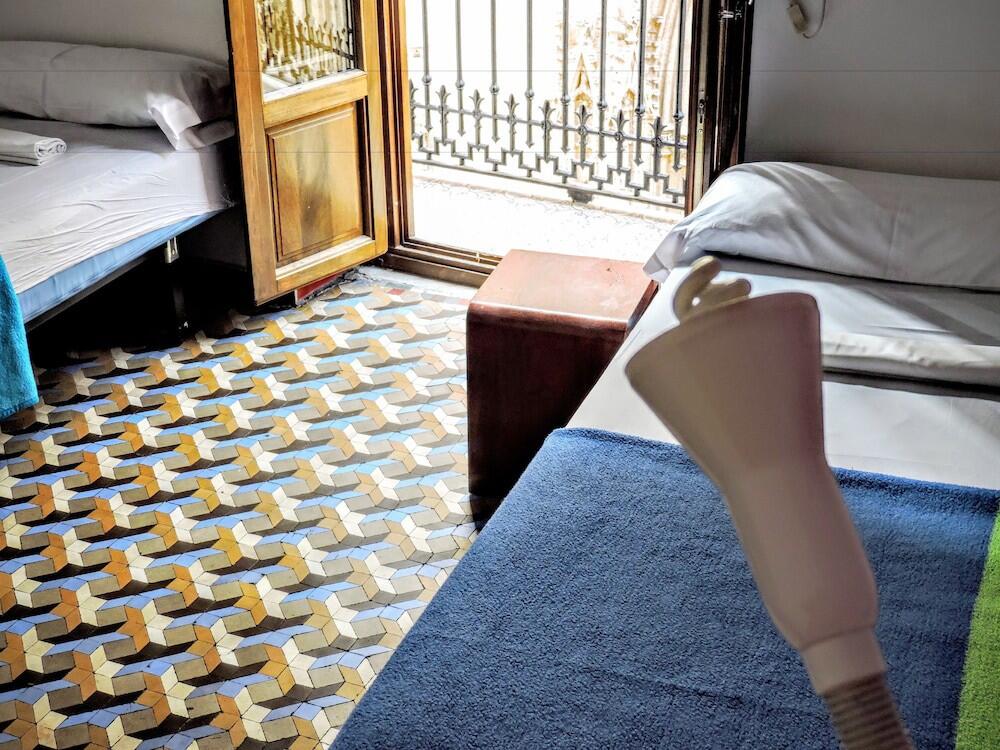 Foto de una habitación de Home Youth Hostel by Feetup Hostels