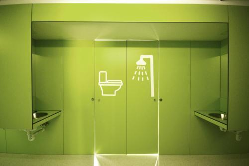 Foto del baño de Scout Madrid Hostel