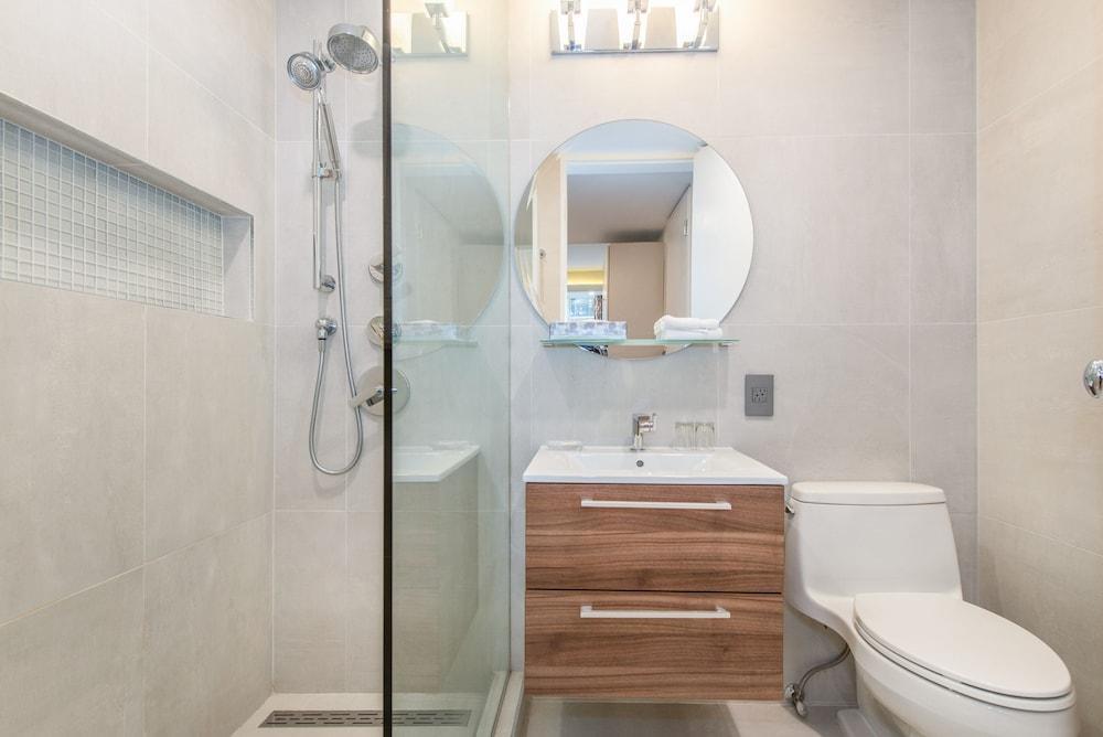 Foto del baño de Lombardy Hotel