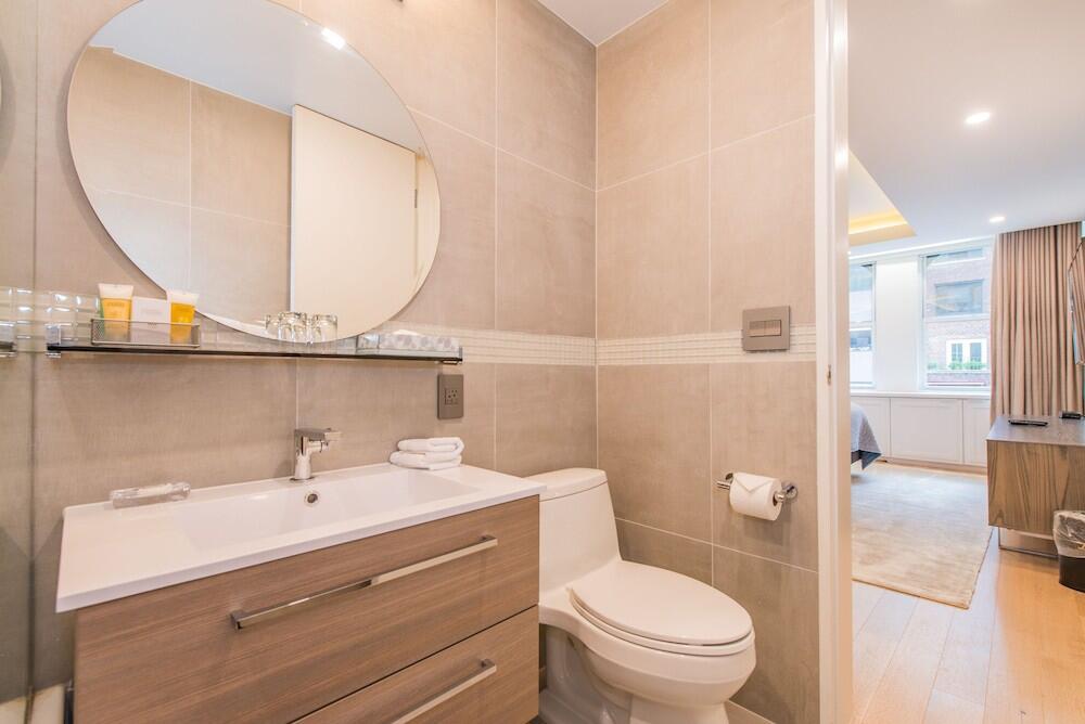 Foto del baño de Lombardy Hotel
