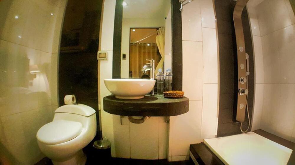 Foto del baño de Hotel KILLA HOUSE