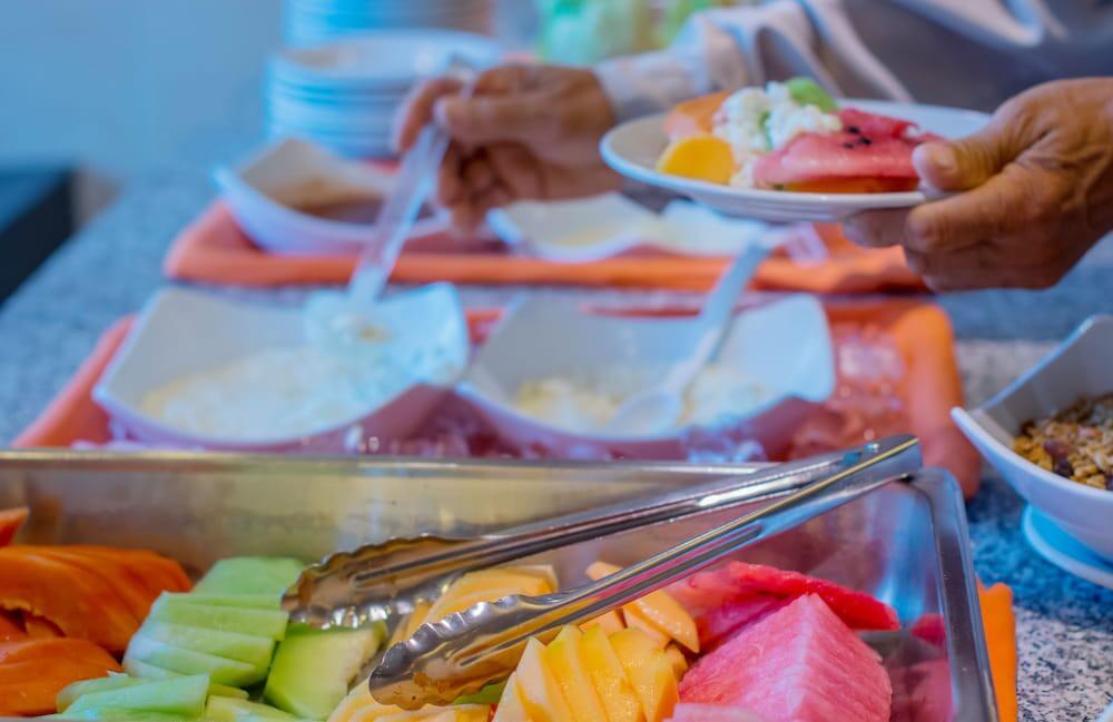 Dining – Hotel Estancia Business Class