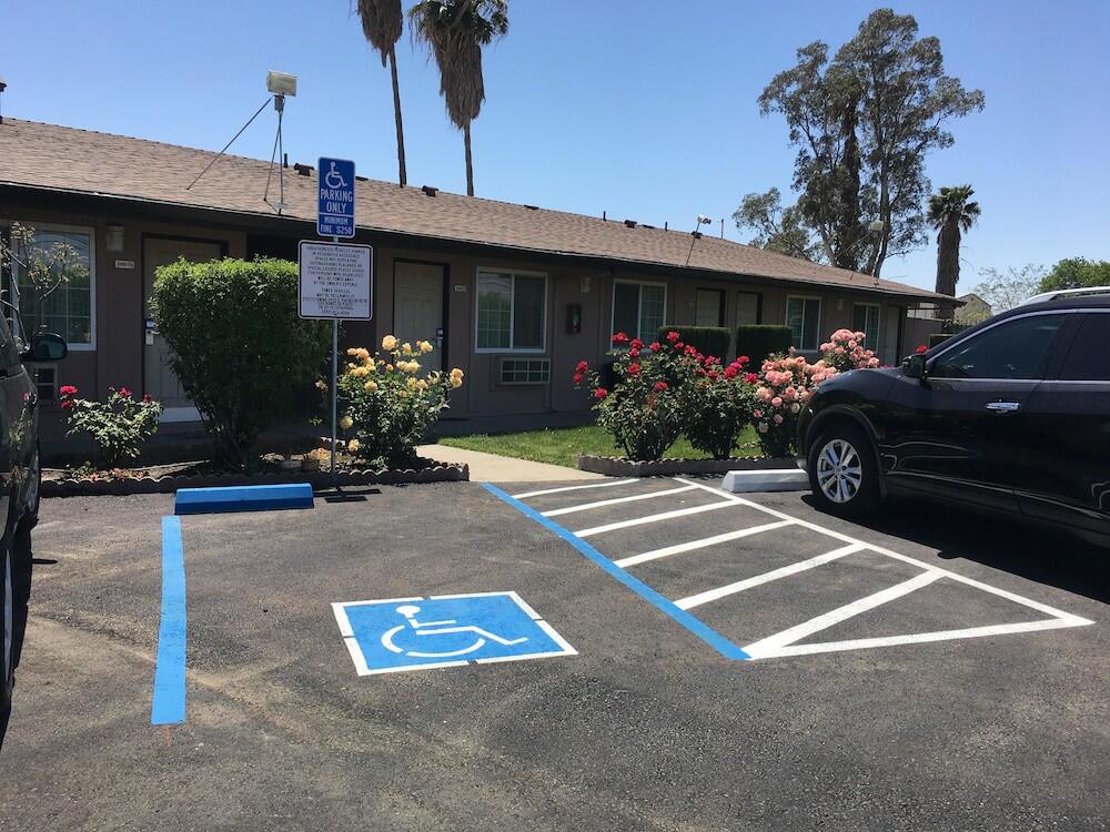 Exterior – Motel Maple Inn and Suites Los Banos