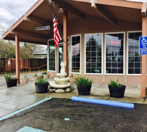 Photo – Motel Maple Inn and Suites Los Banos