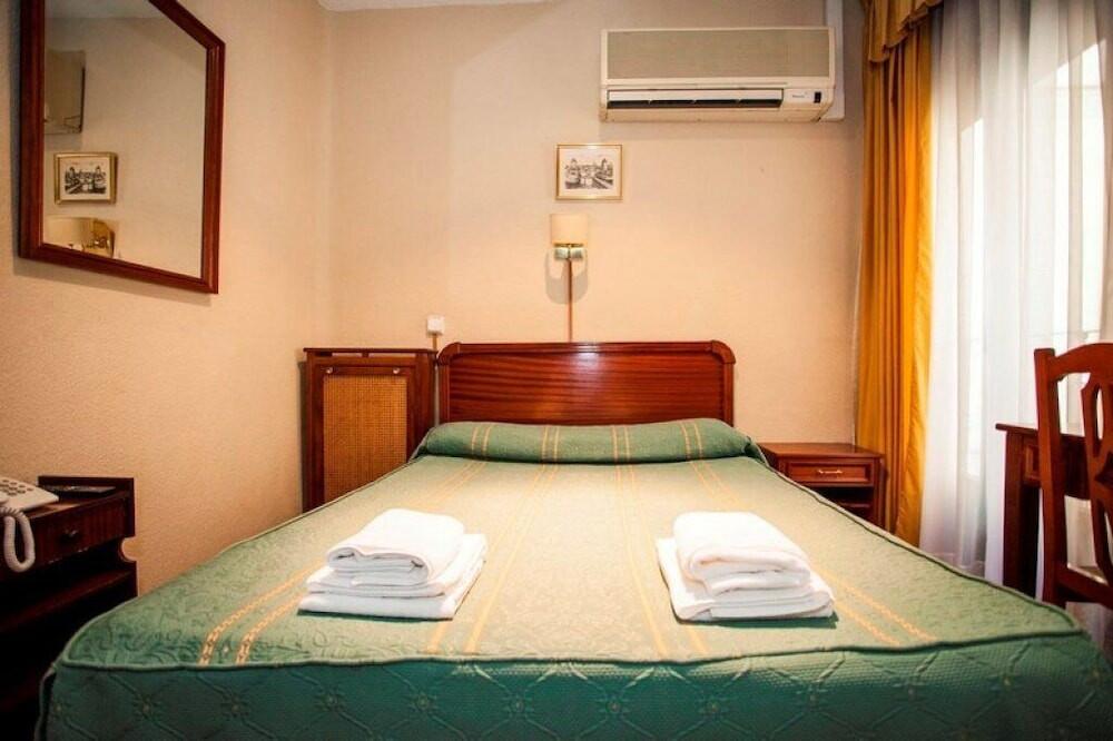 Foto de una habitación de Pensión Carrera