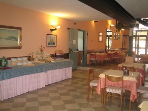 Foto de restauración de Hotel Alpi Del Mare