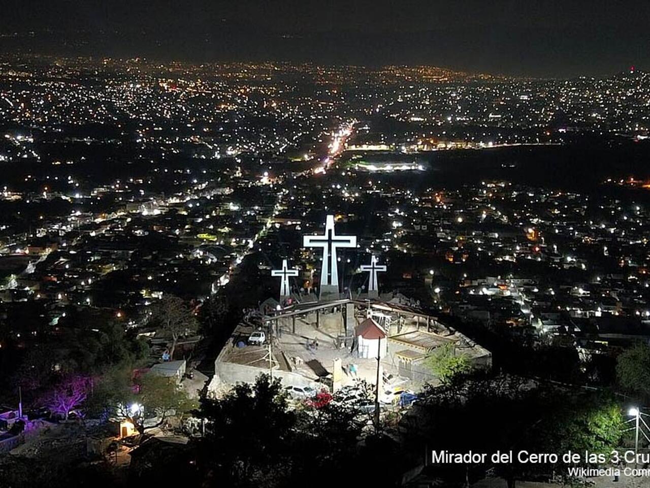 Fotografía de Temixco, Morelos, México cerro 3 cruces